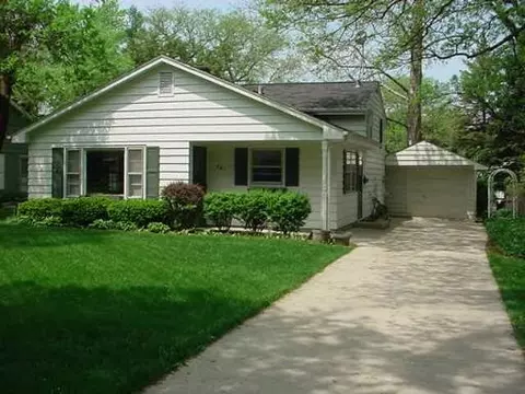 421 E Wakeman Ave, Wheaton, IL 60187 photo 1