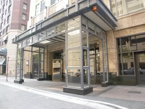 57 E Delaware Pl #2702, Chicago, IL 60611 photo 1