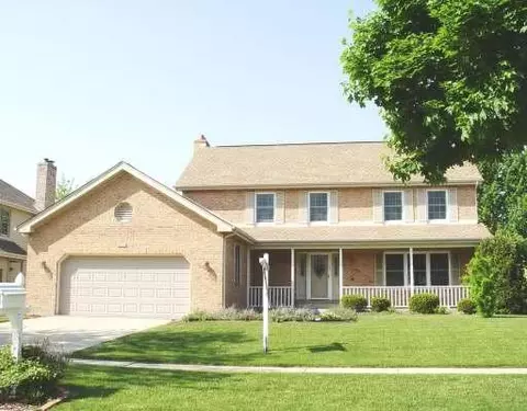 2001 Aspen Dr, Algonquin, IL 60102 photo 1