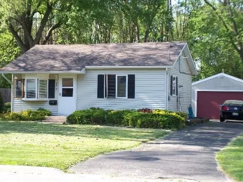 3912 Maple Ave, Mchenry, IL 60050 photo 1