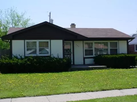 705 Merle Ln, Wheeling, IL 60090 photo 1