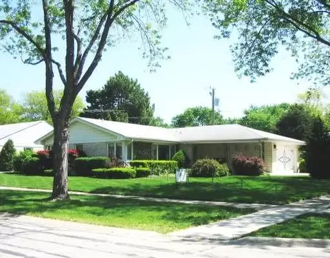 461 Marshall Dr, Des Plaines, IL 60016 photo 1