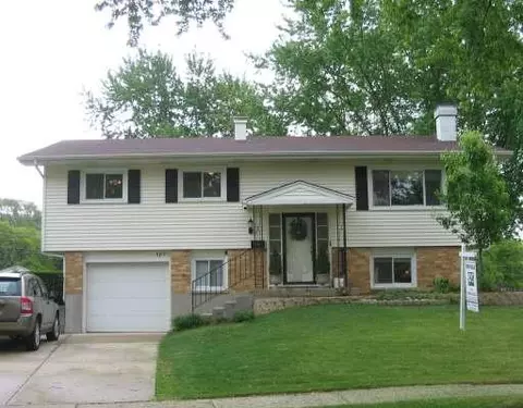 587 Hillcrest Ct, Hoffman Estates, IL 60169 photo 1
