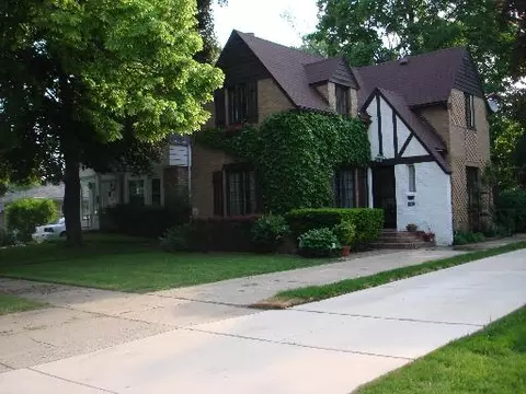 725 Hunter Rd, Glenview, IL 60025 photo 1