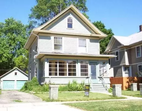 823 S Fourth St, Aurora, IL 60505 photo 1