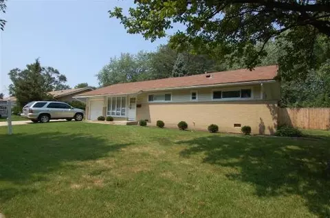 430 Morgan Ln, Hoffman Estates, IL 60169 photo 1