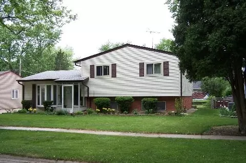 378 Melvin Pl, Wheeling, IL 60090 photo 1