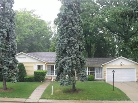 1204 Morton Ave, Elgin, IL 60120 photo 1
