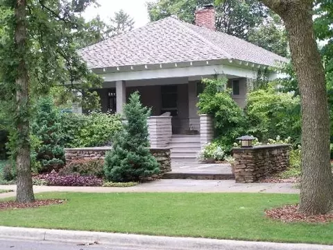 127 S Wright St, Naperville, IL 60540 photo 1