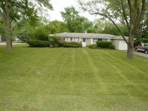 1129 Pfingsten Rd, Glenview, IL 60025 photo 1