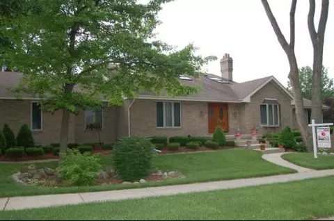 142 Westgate Dr, Elgin, IL 60123 photo 1