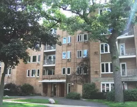 1333 N Maple #4C, Evanston, IL 60201 photo 1