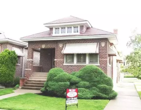 4100 W Argyle St, Chicago, IL 60630 photo 1