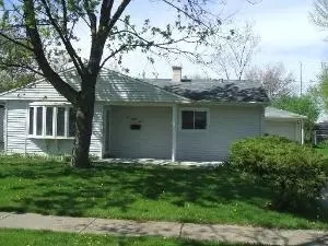 684 W Sandra Ln, Wheeling, IL 60090 photo 1