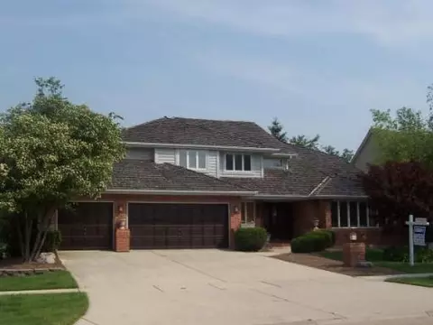 4112 White Eagle Dr, Naperville, IL 60564 photo 1