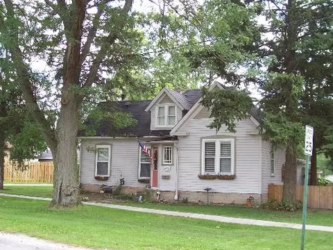 314 W Jackson St, Genoa, IL 60135 photo 1