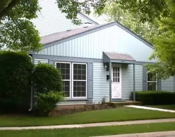 1693 Ashburn Ct #D, Wheaton, IL 60187 photo 1