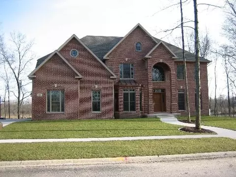 413 Edgewater Dr, Morris, IL 60450 photo 1