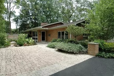 801 Becker Rd, Glenview, IL 60025 photo 1