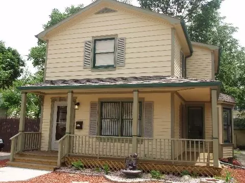 125 Hilton Pl, Elgin, IL 60120 photo 1