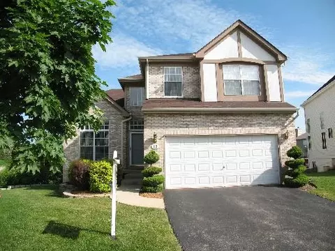 18 Eagle Ct, Streamwood, IL 60107 photo 1