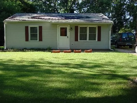 814 Tomahawk St, Ottawa, IL 61350 photo 1