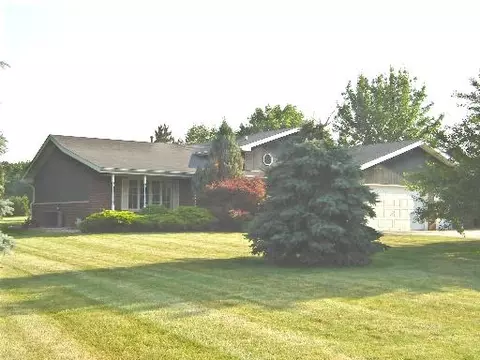 2809 E Cherry Ln, Crete, IL 60417 photo 1