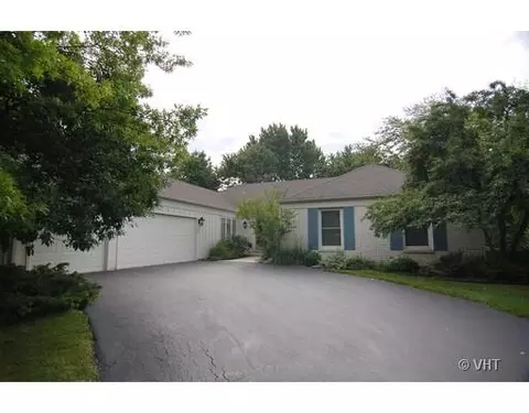 1481 Sandy Hook, Wheaton, IL 60187 photo 1
