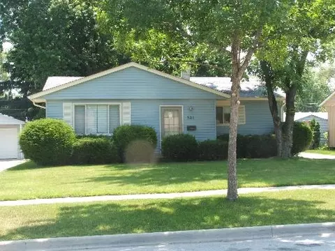 321 N Fletcher Dr, Wheeling, IL 60090 photo 1