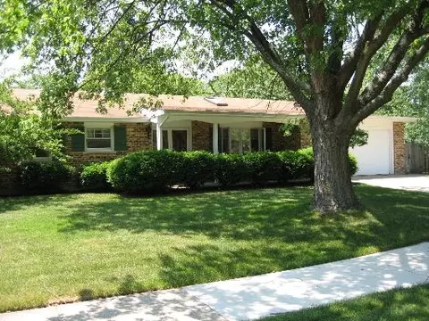 3105 Cherry Ln, Northbrook, IL 60062 photo 1