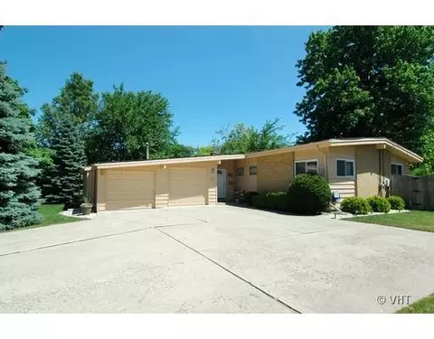 205 Washington Rd, Glenview, IL 60025 photo 1