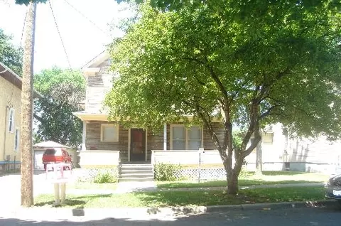 722 E Downer Pl, Aurora, IL 60505 photo 1