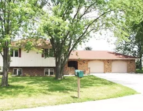 200 Birch St, Elburn, IL 60119 photo 1