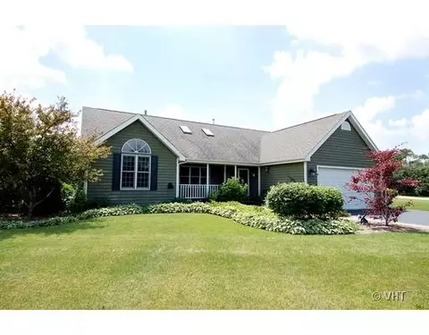 106 Geneva Ln, Mchenry, IL 60051 photo 1