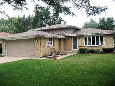 672 Bryn Mawr, Bartlett, IL 60103 photo 1