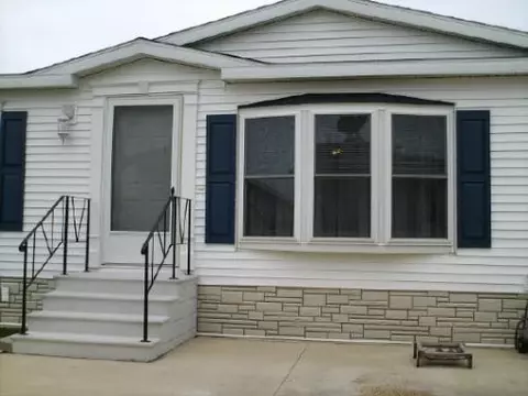 2147 Iris Ave, Belvidere, IL 61008 photo 1