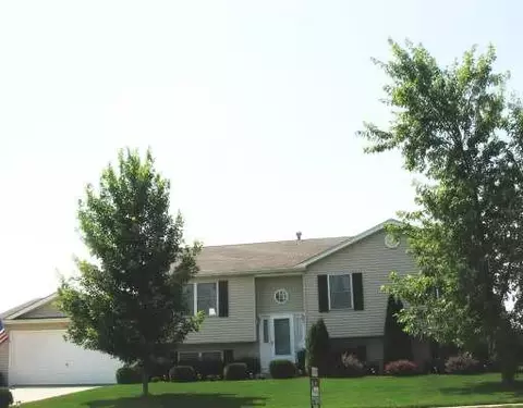 5913 Eaglewood Trl, Mchenry, IL 60050 photo 1
