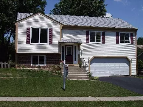 121 E Wallace St, Bartlett, IL 60103 photo 1