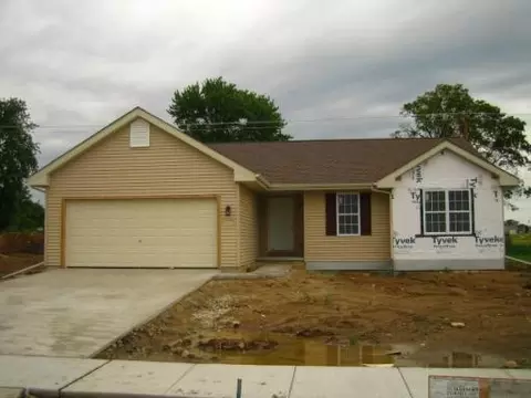 1607 Smith Ln, Delavan, WI 53115 photo 1