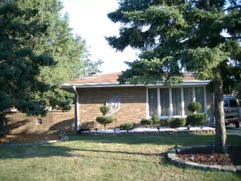 7831 W 80th Pl, Bridgeview, IL 60455 photo 1