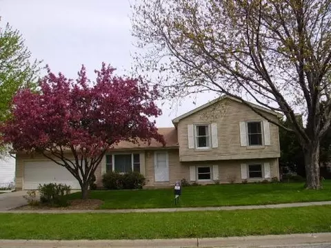 5306 N Abbey Dr, Mchenry, IL 60050 photo 1