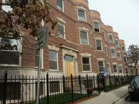540 E 44 St #1, Chicago, IL 60653 photo 1