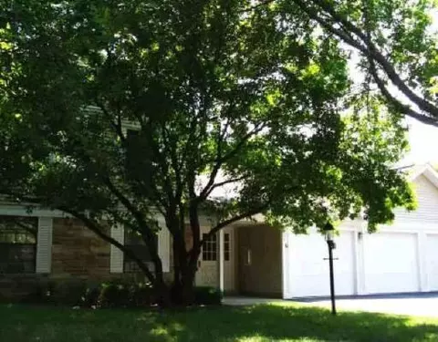 1021 Ferndale Ct #D-1, Wheeling, IL 60090 photo 1