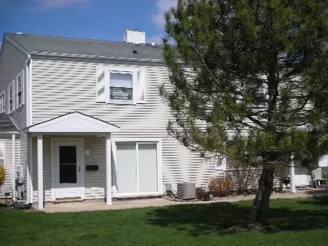 319 David Ct #C, Bartlett, IL 60103 photo 1