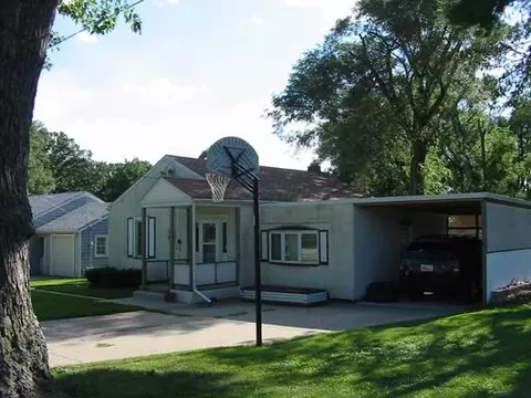 110 Elm St, Spring Valley, IL 61362 photo 1