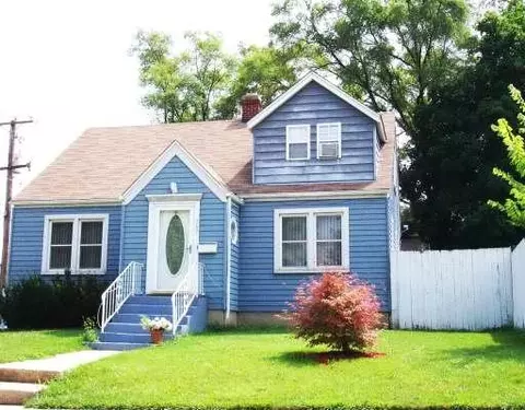 737 Bellevue Ave, Elgin, IL 60120 photo 1