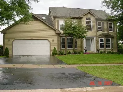 319 Bryan Dr, Cary, IL 60013 photo 1
