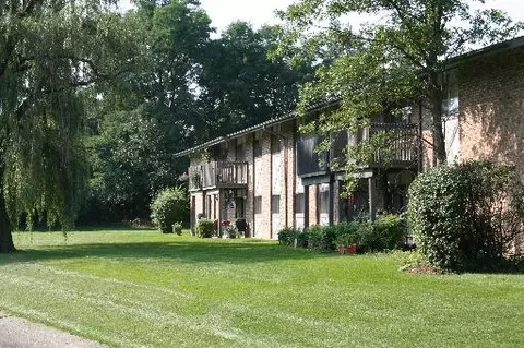 16 W505 Mockingbird Ln #206, Willowbrook, IL 60527 photo 1