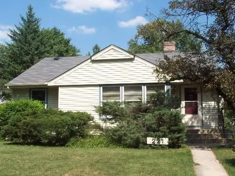 221 S Summit St, Wheaton, IL 60187 photo 1