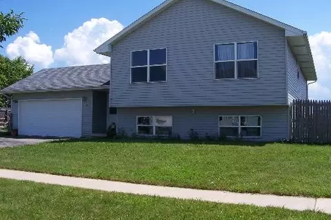 1306 Willow Ln, Harvard, IL 60033 photo 1